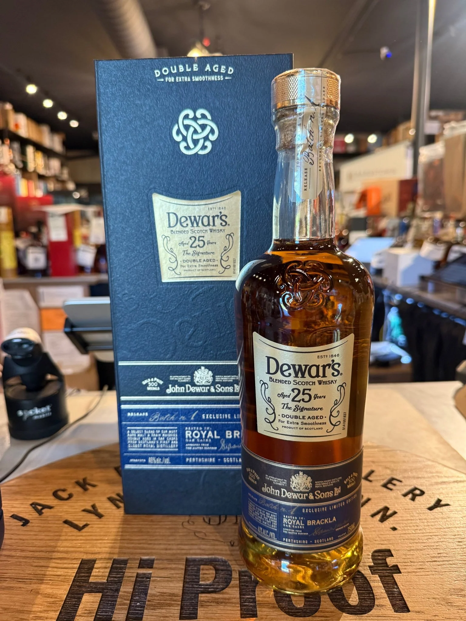 Dewars Scotch Blended the Signature Double Aged 25 Year 750ml